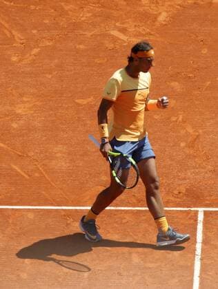 16.04.2016. Monte Carlo, Monaco. Rolex Monte Carlo Masters Tennis. Rafael Nadal beats Andy Murray in 3 sets in Monte Carlo Masters semi-finale at the Monte-Carlo Country Club. xMichaelxCullenx  ActionPlus11728543