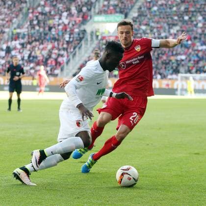Augsburg Daniel Opare ( FC Augsburg ) Christian Gentner ( VfB Stuttgart ), FC Augsburg vs. VfB Stuttgart, Fussball, 1.Bundesliga, 16.04.2016, Copyright: Langerx xEibner-Pressefoto EP_HLR
