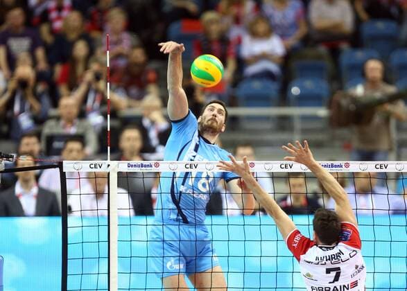 Volleyball, Champions League, Final 4 in Krakau KRAKOW , TAURON ARENA 16.04.2016 MAXIM MIKHAILOV ( ZENIT ) ALEH AKHREM ( ASSECO ) 16.04.2016 VOLLEYBALL MEN S CEV DENIZBANK CHAMPIONS LEAGUE FINAL FOUR SEMI-FINAL ASSECO RESOVIA RZESZOW - ZENIT KAZAN SEASON 2015 2016 MICHAL NOWAK NEWSPIX.PL --- Newspix.pl  160416MIN023