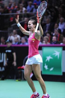16.04.2016. Messe Luzern, Lucerne, Switzerland. Fed Cup Semi Final. Switzerland Versus Czech Republic. Viktorija Golubic in action in the match between Viktorija Golubic of Switzerland and Karolina Pliskova of the Czech Republic xDavidxEmmx  ActionPlus11728656