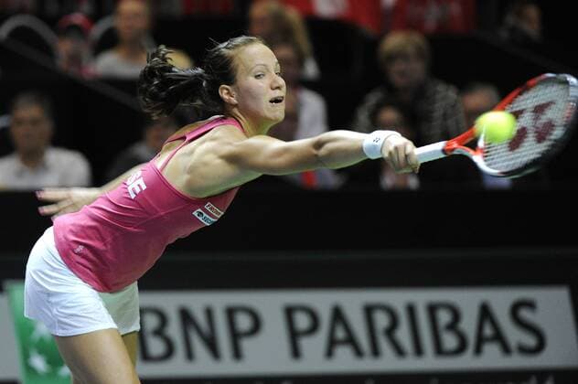 16.04.2016. Messe Luzern, Lucerne, Switzerland. Fed Cup Semi Final. Switzerland Versus Czech Republic. Viktorija Golubic in action in the match between Viktorija Golubic of Switzerland and Karolina Pliskova of the Czech Republic xDavidxEmmx  ActionPlus11728663