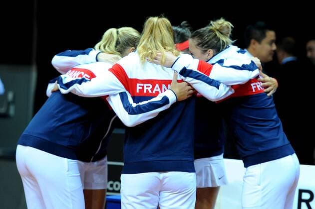 Kristina Mladenovic (FRA) Caroline Garcia (FRA) Pauline Parmentier (FRA) Alize Cornet (FRA) Amelie Mauresmo (FRA) TENNIS : Fed Cup - FRA vs Niederlande - 16 04 16 TennisMagazine Panoramic 