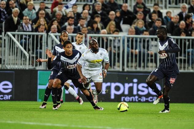 Cheickh Ndoye (sco) FOOTBALL : Girondins Bordeaux vs SCO Angers - Football Ligue Une - 16 04 2016 ThierryBreton Panoramic 