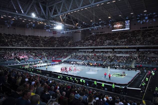 160416 Interiör av Tele2 Arena under SM-finalen i innebandy mellan Pixbo och Mora den 16 april 2016 i Stockholm.  Copyright: LINNEAxRHEBORG BB160416LN031