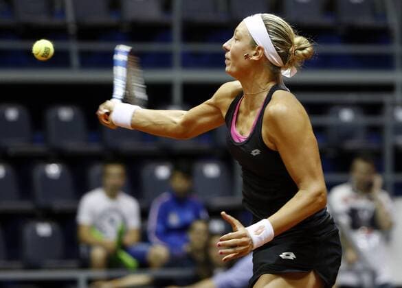 Belgian Yanina Wickmayer pictured in action during the women s tennis match between Belgian Yanina Wickmayer WTA Tennis Damen 42) and Serbian Aleksandra Krunic (WTA 120), game three of the World Group II Play-offs of the Fed Cup Europe Africa Group I, in Belgrade, Serbia, Sunday 17 April 2016. SRDJANxSTEVANOVIC  x04833627x