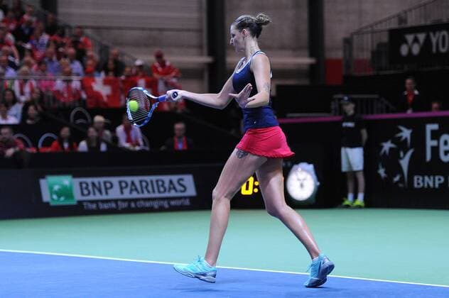 17.04.2016. Messe Luzern, Lucerne, Switzerland. Fed Cup Semi Final. Switzerland Versus Czech Republic. Karolina Pliskova in action in the match between Timea Bacsinszky of Switzerland and Karolina Pliskova of the Czech Republic xDavidxEmmx  ActionPlus11729072