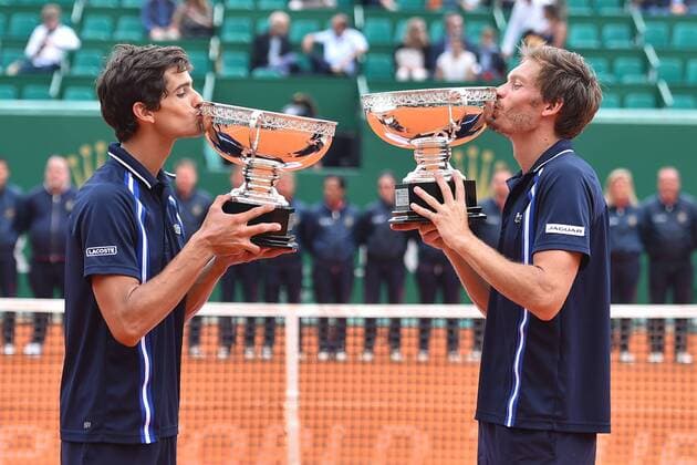 Bilder des Tages - Sport Pierre Hugues Herbert and Nicolas Mahut win the Monte Carlo Rolex Masters TENNIS : Monte Carlo 2016 - 17 04 2016 TennisMagazine Panoramic 