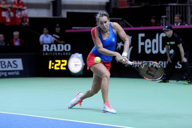 17.04.2016. Messe Luzern, Lucerne, Switzerland. Fed Cup Semi Final. Switzerland Versus Czech Republic. Barbora Strycova in action in the match between Viktorija Golubic of Switzerland and Barbora Strycova of the Czech Republic xDavidxEmmx  ActionPlus11729295