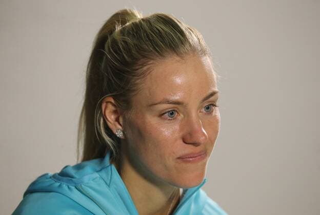 Porsche Tennis Grand Prix Stuttgart 18.04.2016 Deutschland Porsche Tennis Grand Prix Frauen Stuttgart Pressegespräch mit Angelique Kerber (GER).