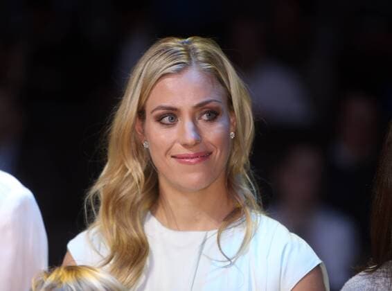 Bilder des Tages - SPORT Porsche Tennis Grand Prix 2016 Deutschland, Stuttgart, 18.04.2016, Tennis, Porsche Tennis Grand Prix 2016, Stuttgart: Angelique Kerber (GER).