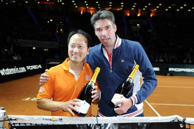 Der ehemalige Tennis-Spieler Michael Chang und Michael Stich anläßlich des WTA Tennis Damen Porsche Tennis Grand Prix am 18.04.2016 in der Porsche-Arena Stuttgart.