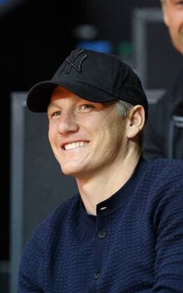 Porsche Tennis Grand Prix 2016 Deutschland, Stuttgart, 19.04.2016, Tennis, Porsche Tennis Grand Prix 2016, Stuttgart: Bastian Schweinsteiger Manchester United ManU Freund von Ana Ivanovic (SRB).