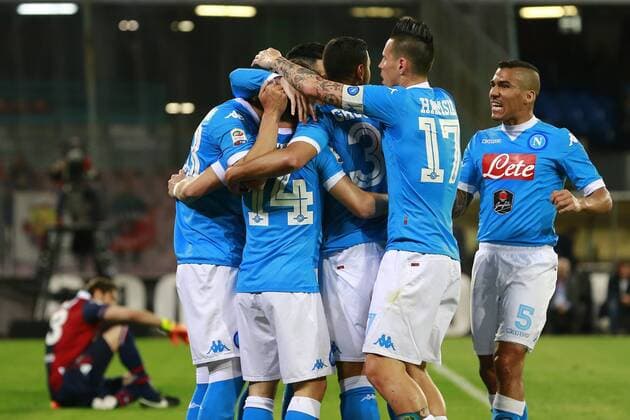 Bilder des Tages - SPORT Manolo Gabbiadini Napoli, goal celebration Napoli 19-04-2016 Stadio San Paolo Football Calcio Serie A 2015 2016 Napoli - Bologna cesarexpurini