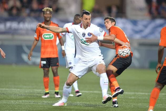 ZLATAN IBRAHIMOVIC (psg) - FRANCOIS BELLUGOU (lor) FOOTBALL : Lorient vs Paris SG - Coupe de France - 19 04 2016 AnthonyBIBARD FEP 
