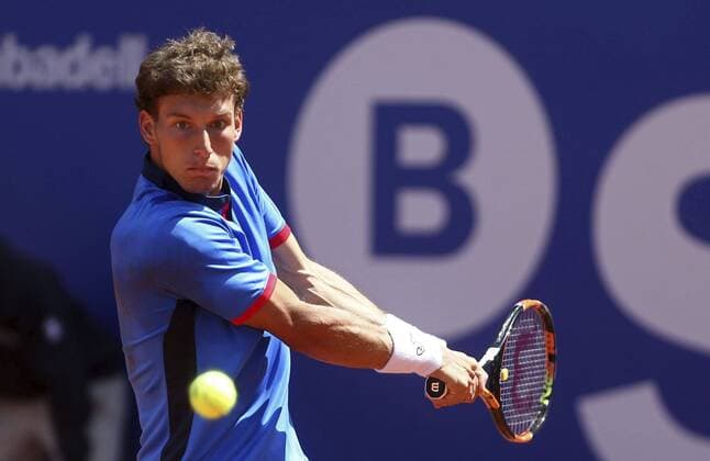 Tennis, Barcelona Open, Philipp Kohlschreiber - Pablo Carreno Spanish tennis player Pablo Carreno returns the ball to German Philipp Kohlscreiber during their Barcelona Open Banc Sabadell Conde de Godo Trophy second round match held in Barcelona, Spain, on 20 April 2016. Kohlscreiber won 6-2 y 6-1. EFE Toni Albir Barcelona Open Banc Sabadell Conde de Godo Trophy !ACHTUNG: NUR REDAKTIONELLE NUTZUNG!  20160420-635967623473416270