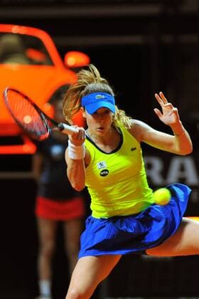 Alize CORNET (FRA). Deutschland, Stuttgart: Tennis, Porsche Tennis Grand Prix, 1.Runde am 20.04.2016, Porsche-Arena.