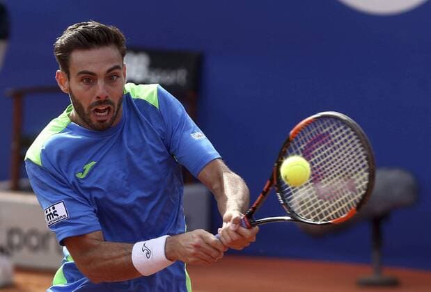 Spanish tennis player Marcel Granollers returns the ball to countryman Rafael Nadal during their Barcelona Open Banc Sabadell Conde de Godo Trophy second round match in Barcelona, northeastern Spain, 20 April 2016. The tournament runs in Barcelona from 18 until 24 April 2016. RAFAEL NADAL VS MARCEL GRANOLLERS !ACHTUNG: NUR REDAKTIONELLE NUTZUNG!  20160420-635967727035664843