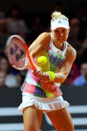 Angelique KERBER (GER). Deutschland, Stuttgart: Tennis, Porsche Tennis Grand Prix, Achtelfinale am 20.04.2016, Porsche-Arena.