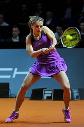 Annika BECK (GER). Deutschland, Stuttgart: Tennis, Porsche Tennis Grand Prix, Achtelfinale am 20.04.2016, Porsche-Arena.