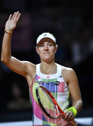 Angelique KERBER (GER) Jubeö jubelt Schlussjubel nach gewonnenem Match bedankt sich bei Zuschauern Tennis Damen 20.04.2016 Porsche Tennis Grand Prix GP Stuttgart 2016 Porsche-Arena 16.04.-24.04.2016 Porsche Tennis Grand Prix Stuttgart 2016