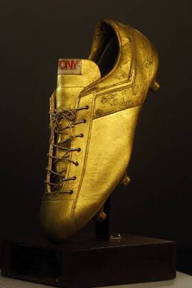 Pony-Schuhe - Pele, el Rey de Futbol - Pele, König des Fußballs - Ausstellung im Museo de la Moda in Santiago de Chile 