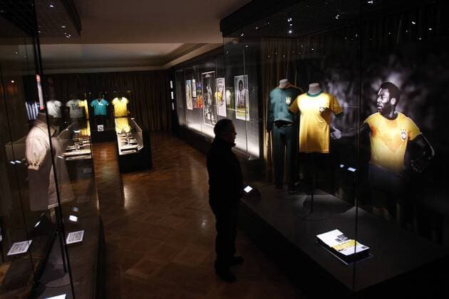 Pele, el Rey de Futbol - Pele, König des Fußballs - Ausstellung im Museo de la Moda in Santiago de Chile 
