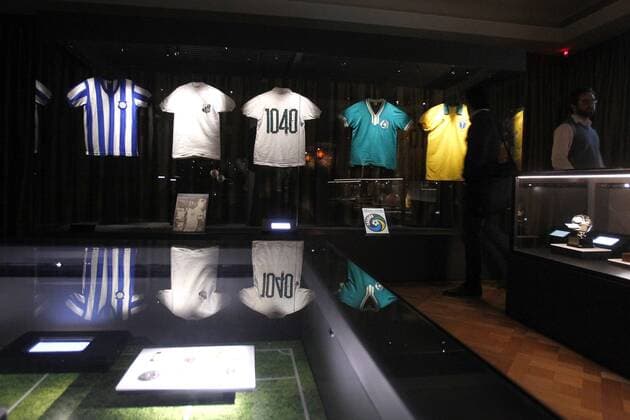 Pele, el Rey de Futbol - Pele, König des Fußballs - Ausstellung im Museo de la Moda in Santiago de Chile 