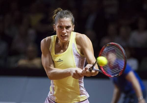 Andrea PETKOVIC, GER in Aktion, Vorhand Rueckhand bei ihrem Spiel gegen Agnieska RADWANSKA, POL Tennis Grand Prix Porsche in Stuttgart , 21.04.2016