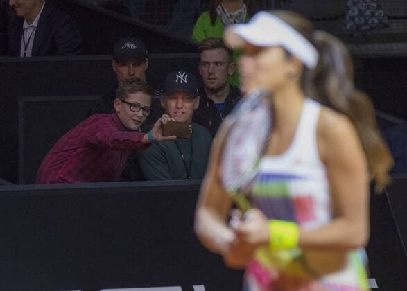 Bilder des Tages - Sport Ana IVANOVIC, SRB in Aktion vor ihrem Freund Bastian SCHWEINSTEIGER in Stuttgart , 21.04.2016
