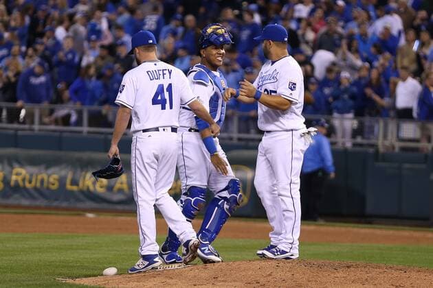 21 April 2016: Kansas City Royals catcher Salvador Perez (13), pitcher Danny Duffy (41) and designated hitter Kendrys Morales (25) celebrate a 4-0 victory over the Detroit Tigers at Kauffman Stadium in Kansas City, MO. (Photo by Scott Winters Icon Sportswire) MLB Baseball Herren USA APR 21 Tigers at Royals Icon160421304 EDITORIAL USE ONLY