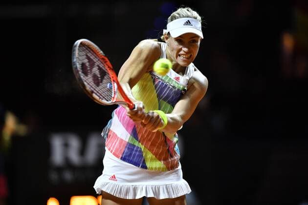 Angelique KERBER (GER) Jubel jubelt über gewonnenes Match Tennis Damen 22.04.2016 Porsche Tennis Grand Prix GP Stuttgart 2016 Porsche-Arena 16.04.-24.04.2016 Porsche Tennis Grand Prix Stuttgart 2016