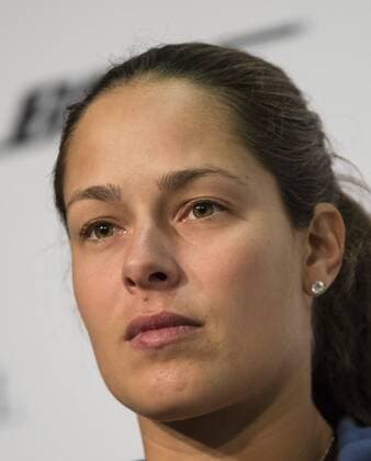 Ana IVANOVIC, SRB bei der Pressekonferenz Halbfigur, Freisteller , Aktion, Einzelbild, Portrait, Porträt, Tennis Grand Prix Porsche Damen WTA Tennis Damen in Stuttgart , 21.04.2016