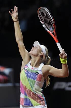 Angelique KERBER (GER) , Aktion,Einzelbild, angeschnittenes Einzelmotiv, Halbfigur,halbe Figur. Tennis Porsche Tennis Grand Prix 2016,am 22.04.2016. Porsche Arena in Stuttgart.