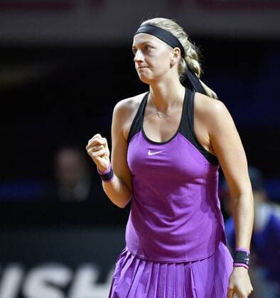 Petra Kvitova (CZE) Jubel jubelt über gewonnenen Punkt Tennis Damen 22.04.2016 Porsche Tennis Grand Prix GP Stuttgart 2016 Porsche-Arena 16.04.-24.04.2016 Porsche Tennis Grand Prix Stuttgart 2016