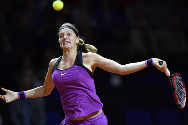 Petra Kvitova (CZE) Aktion Tennis Damen 22.04.2016 Porsche Tennis Grand Prix GP Stuttgart 2016 Porsche-Arena 16.04.-24.04.2016 Porsche Tennis Grand Prix Stuttgart 2016