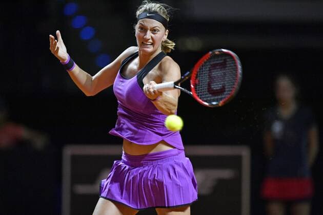 Petra Kvitova (CZE) Aktion Tennis Damen 22.04.2016 Porsche Tennis Grand Prix GP Stuttgart 2016 Porsche-Arena 16.04.-24.04.2016 Porsche Tennis Grand Prix Stuttgart 2016