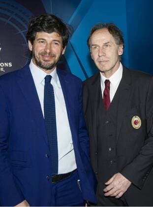 Fußball, Champions League Pokal wird in Mailand präsentiert Football - soccer: UEFA Champions League, , Demetrio Albertini, Franco Baresi xHOCHxZWEIx xItalyxPhotoxPressx 