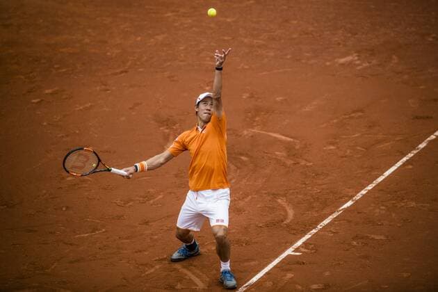 April 22, 2016 - Barcelona, Catalonia, Spain - KEI NISHIKORI (JAP) serves against Alexandr Dolgopolov (UKR) during their quarter-final of the Barcelona Open Banc Sabadell 2016. Nishikori wins 7-5, 6-0 Nishikori Reaches Barcelona Open 2016 Semi Finals - ZUMAo105