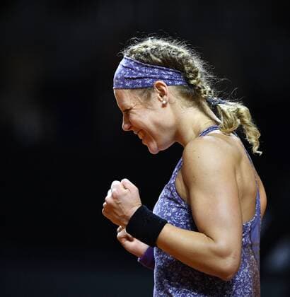 Laura Siegemund (GER) unbändiger Jubel jubelt über gewonnenes Viertelfinale und Einzug ins Halbfinale Freude Emotion Tennis Damen 22.04.2016 Porsche Tennis Grand Prix GP Stuttgart 2016 Porsche-Arena 16.04.-24.04.2016 Porsche Tennis Grand Prix Stuttgart 2016