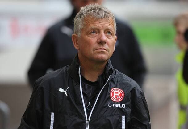 Freitag 22.04.2016, 2. Bundesliga, Saison 2015 2016, 31. Spieltag in Duesseldorf, Fortuna Duesseldorf - FC St. Pauli, Co-Trainer Peter Hermann (Duesseldorf). DeFodi512