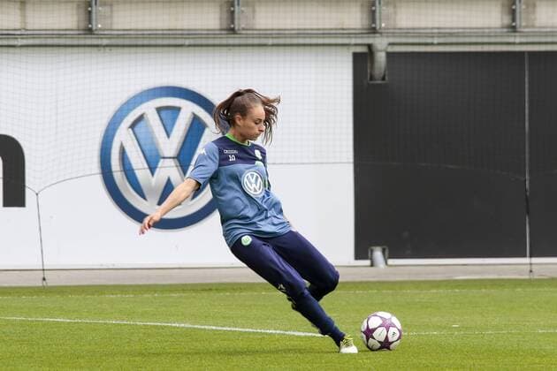 Fußball, UWCL, Abschlusstraining VfL Wolfsburg; Tessa Wullaert (Wolfsburg, 10) Freisteller, Einzelbild, Aktion, action. xtgx