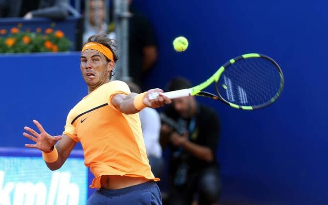 Spanish tennis player Rafael Nadal returns the ball to German Philipp Kohlscherber after a Barcelona Open Banc Sabadell Trofeo Conde de Godo semifinal in Barcelona, Catalonia, Spain, 23 April 2016. Nadal won 6-3,6-3 RAFEL NADAL VS PHILIPP KOHLSCHERBER !ACHTUNG: NUR REDAKTIONELLE NUTZUNG!  BCN008 20160423-635970327528429358