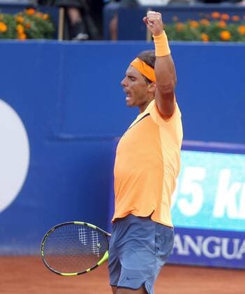 Spanish tennis player Rafael Nadal celebrates his victory over before German Philipp Kohlscherber after a Barcelona Open Banc Sabadell Trofeo Conde de Godo semifinal in Barcelona, Catalonia, Spain, 23 April 2016. Nadal won 6-3,6-3 RAFEL NADAL VS PHILIPP KOHLSCHERBER !ACHTUNG: NUR REDAKTIONELLE NUTZUNG!  BCN010 20160423-635970328233081358