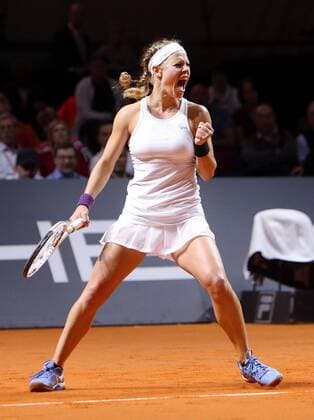 Stuttgart Porsche Tennis Grand Prix 2016, Laura Siegemund (GER) jubelt und ballt die Faust