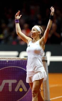 Stuttgart Porsche Tennis Grand Prix 2016, Laura Siegemund (GER) jubelt und ballt die Faust