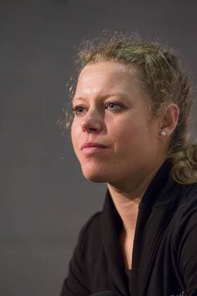 Laura SIEGEMUND, GER Halbfigur, Freisteller , Aktion, Einzelbild, Portrait, Porträt, beim Halbfinale Tennis Grand Prix Porsche Damen WTA Tennis Damen in Stuttgart , 23.04.2016