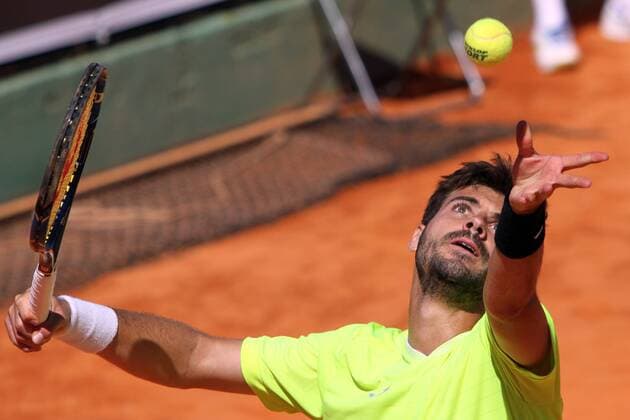 April 23, 2016 - Estoril, Portugal - Gerard Granollers of Spain serves a ball to Andrea Arnaboldi of Italy during the Qualifying of the Millennium Estoril Open ATP Tennis Herren 250 tennis tournament at the Clube de Tnis do Estoril in Portugal on April 25, 2016. Millennium Estoril Open  - ZUMAn230