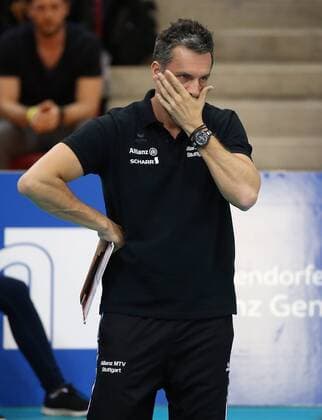 Allianz MTV Stuttgart - Dresdner SC Deutschland, Stuttgart, 23.04.2016, Volleyball, 1. Bundesliga Frauen, Saison 2015 2016, Finale, Spiel 2, Allianz MTV Stuttgart - Dresdner SC: Guillermo Hernandez (Trainer Allianz MTV Stuttgart).