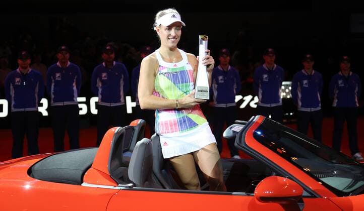 Porsche Tennis Grand Prix 2016 Deutschland, Stuttgart, 24.04.2016, Tennis, Porsche Tennis Grand Prix 2016, Stuttgart: Angelique Kerber (GER) im Siegerauto Porsche Boxter.
