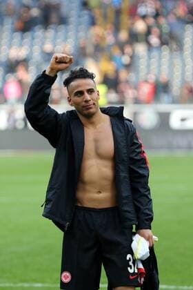 24.4.2016 Frankfurt, Commerzbankarena 1. Bundesliga, Saison 2015 2016 Derby zwischen Eintracht Frankfurt (SGE) gegen FSV Mainz 05 Torschütze Änis Ben Hatira Eintracht Frankfurt jubelt am Schluss